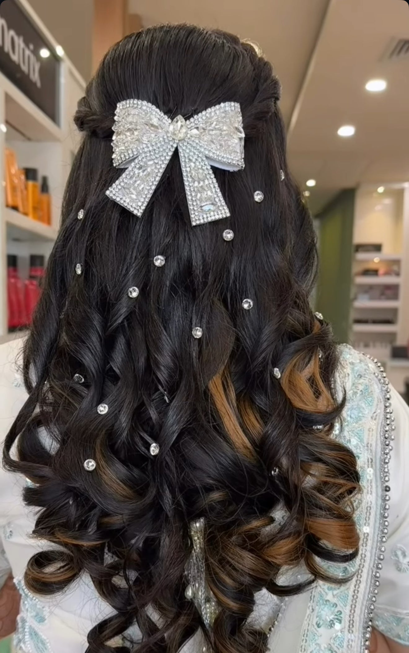 Bow style stone hair pin