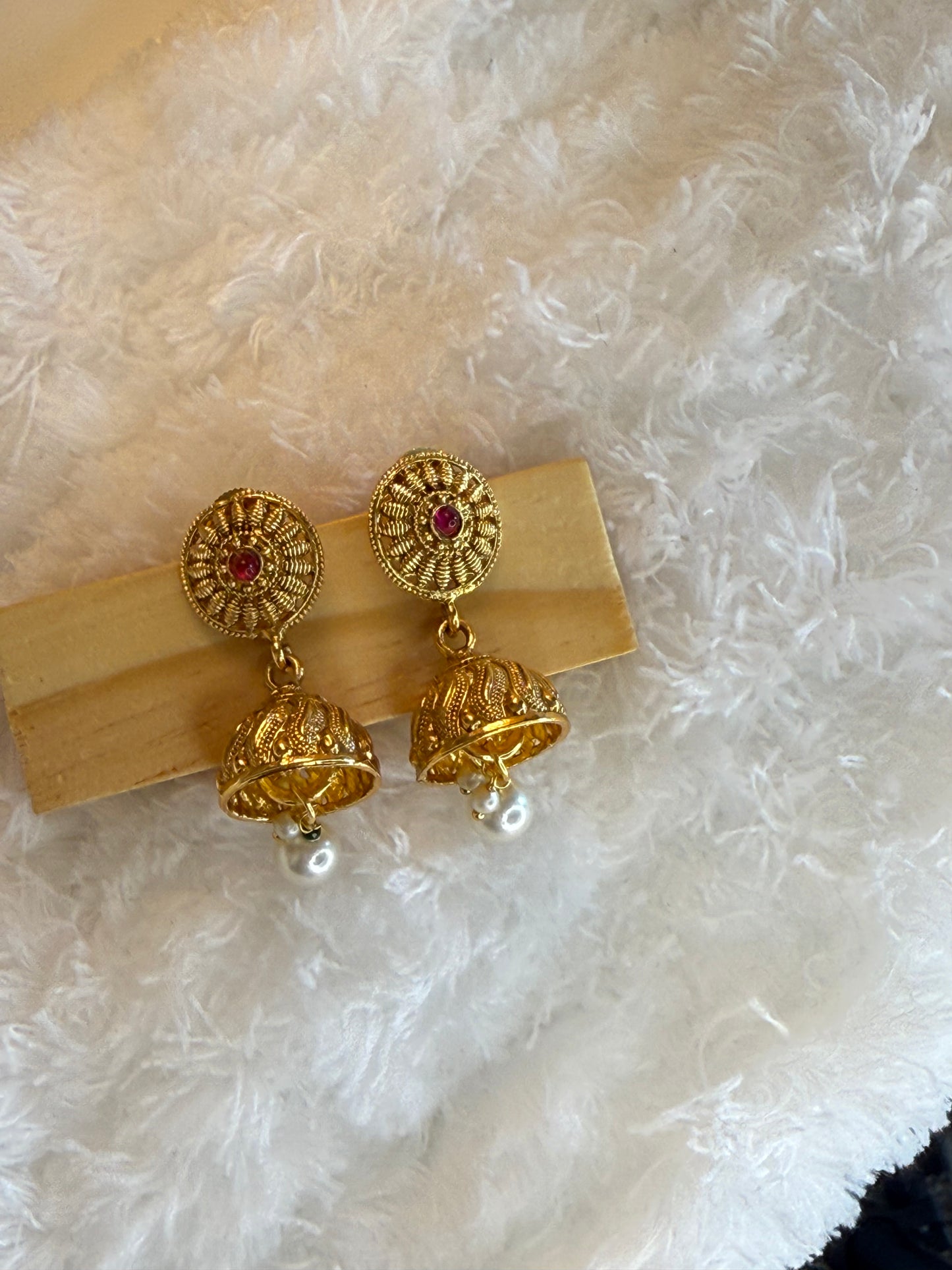 Choker set with beautiful pearls