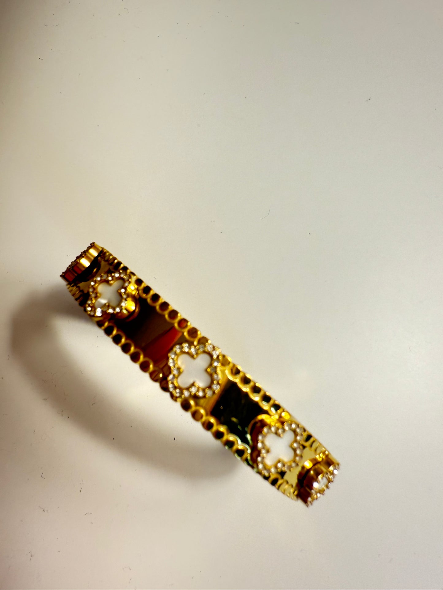 Golden Clover Elegance Bangle