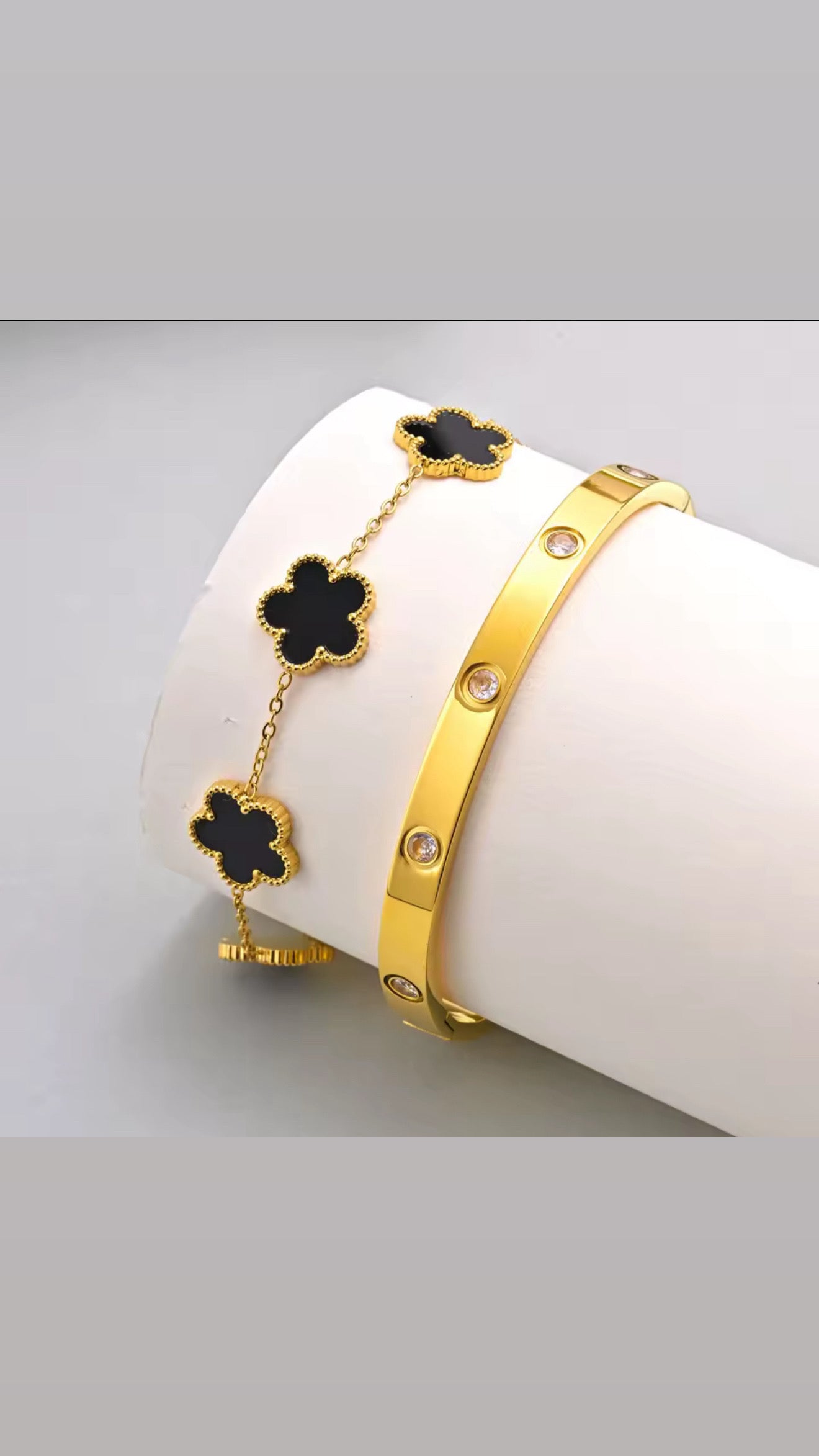 Black clover charm barcelet
