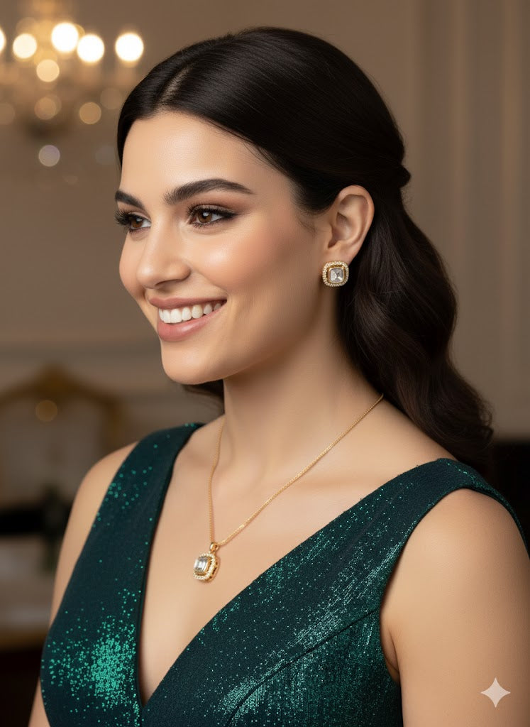 Moissanite pendant set