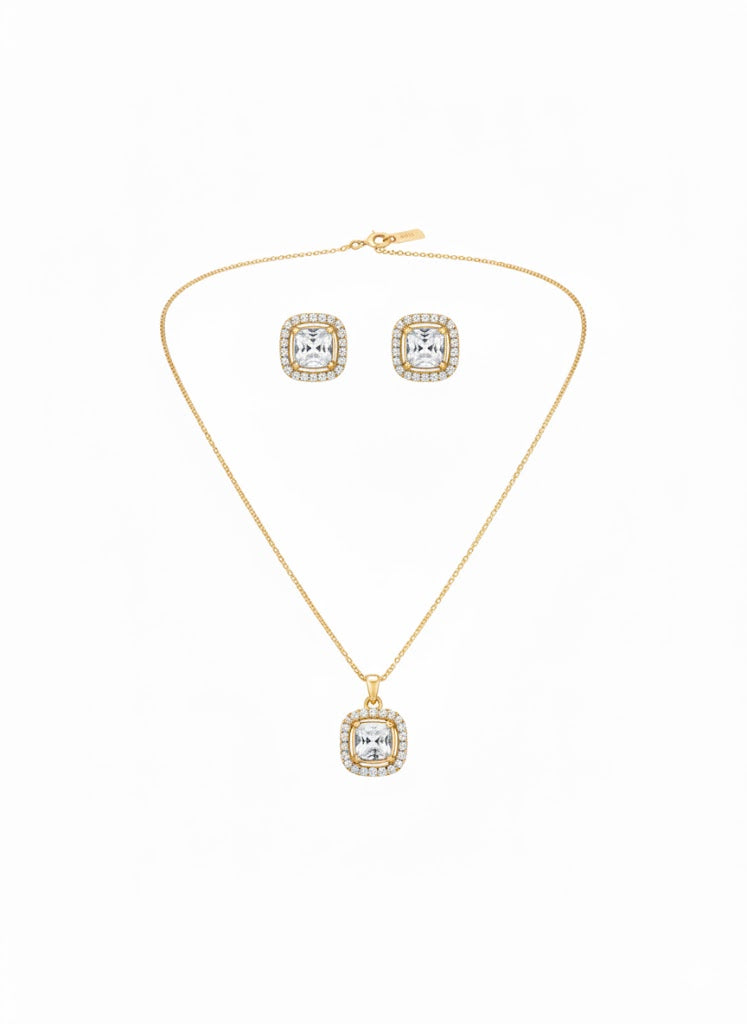 Moissanite pendant set