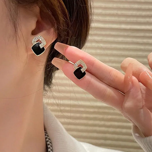 Black with stone daily waer studs