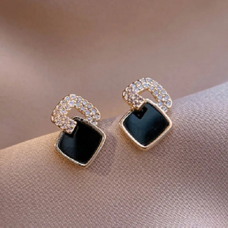 Black with stone daily waer studs
