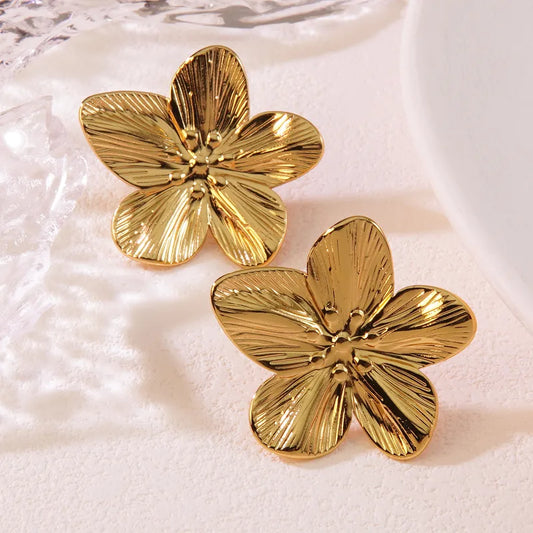 Flower studs
